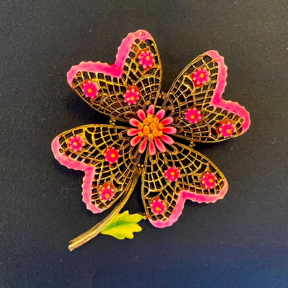 Pink and gold flower brooch